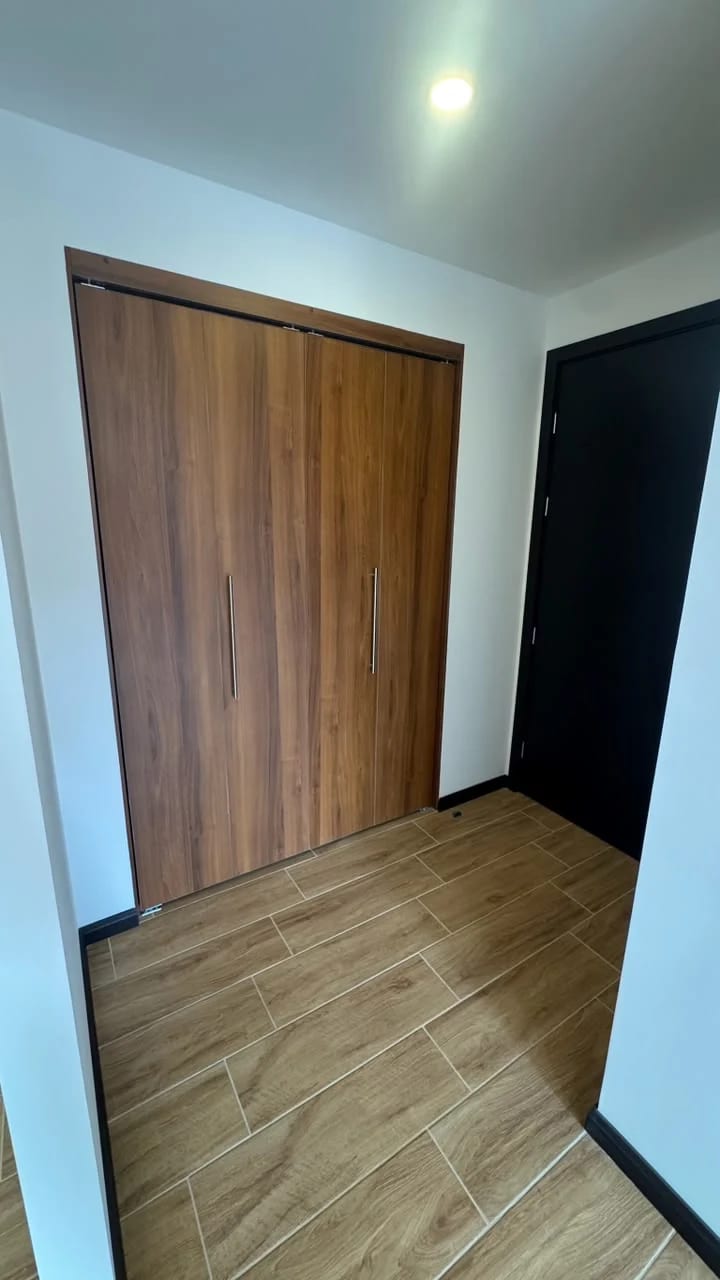 Apartamento Renta Essenza zona 13 3 habitaciones — Apartamento en Alquiler en Zona 13, Guatemala, Ciudad — foto 4 de 11