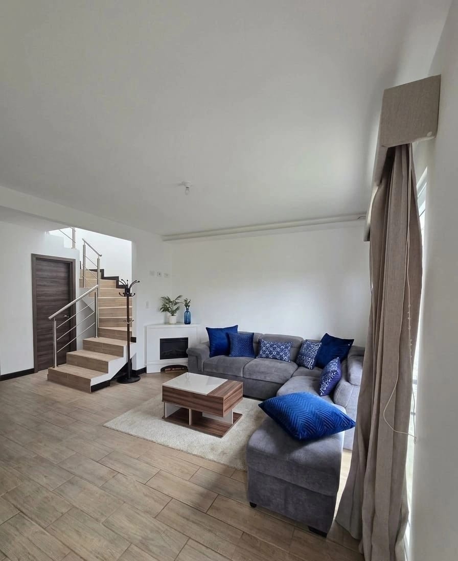 Casa Venta Bosques de Santa Elena 3 habitaciones — Casa en Venta en Carretera a El Salvador, Guatemala, Ciudad — foto 1 de 13