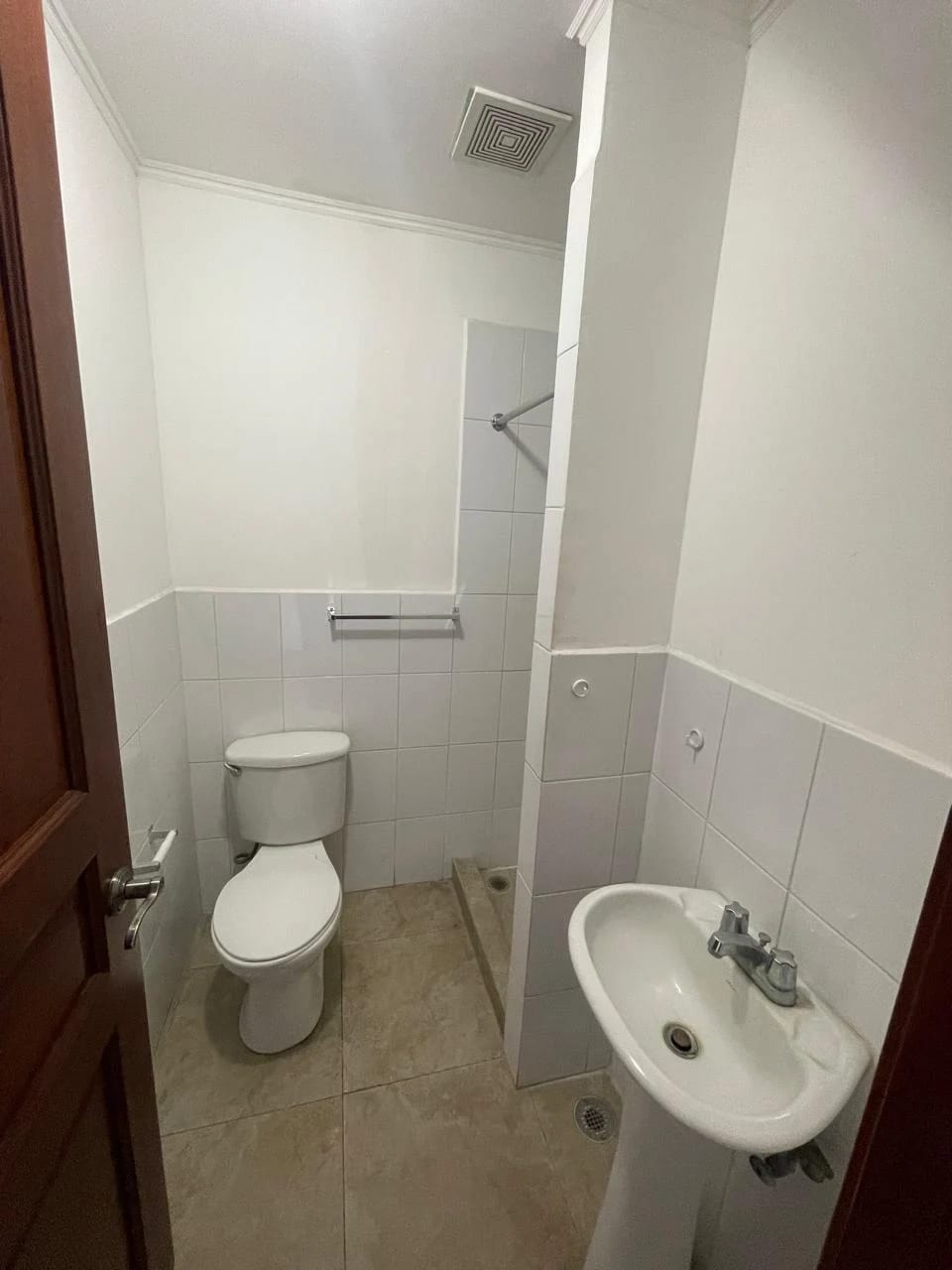 Apartamento Tadeus z14 con 3 habitaciones y cuarto servicio — Apartamento en Alquiler en Tadeus, Zona 14, Guatemala, Ciudad — foto 8 de 17