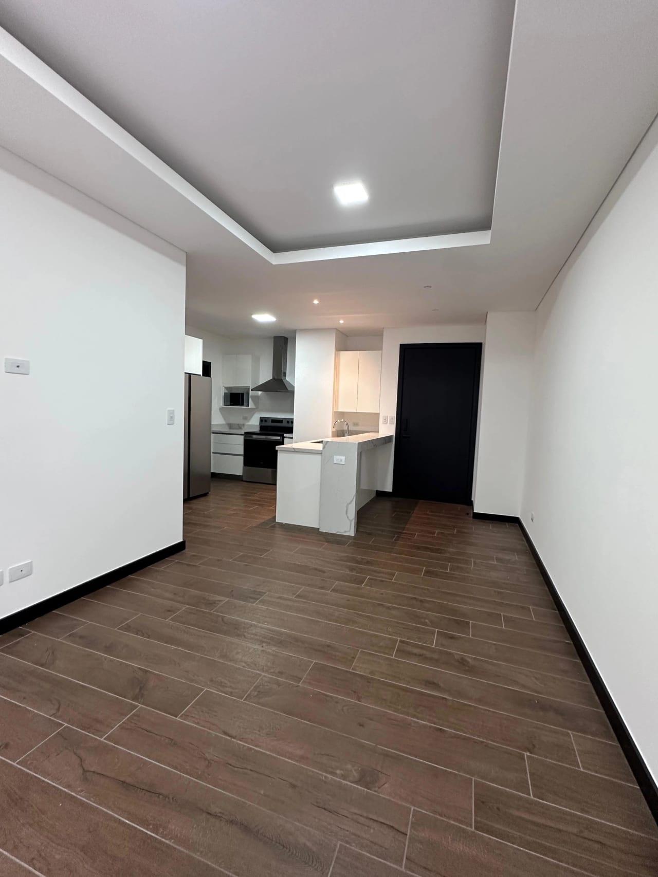 Apartamento en Renta Lirios IV Z16 2 Hab — Apartamento en Alquiler en Lirios de Cayalá IV, Zona 16, Guatemala, Ciudad — foto 2 de 9