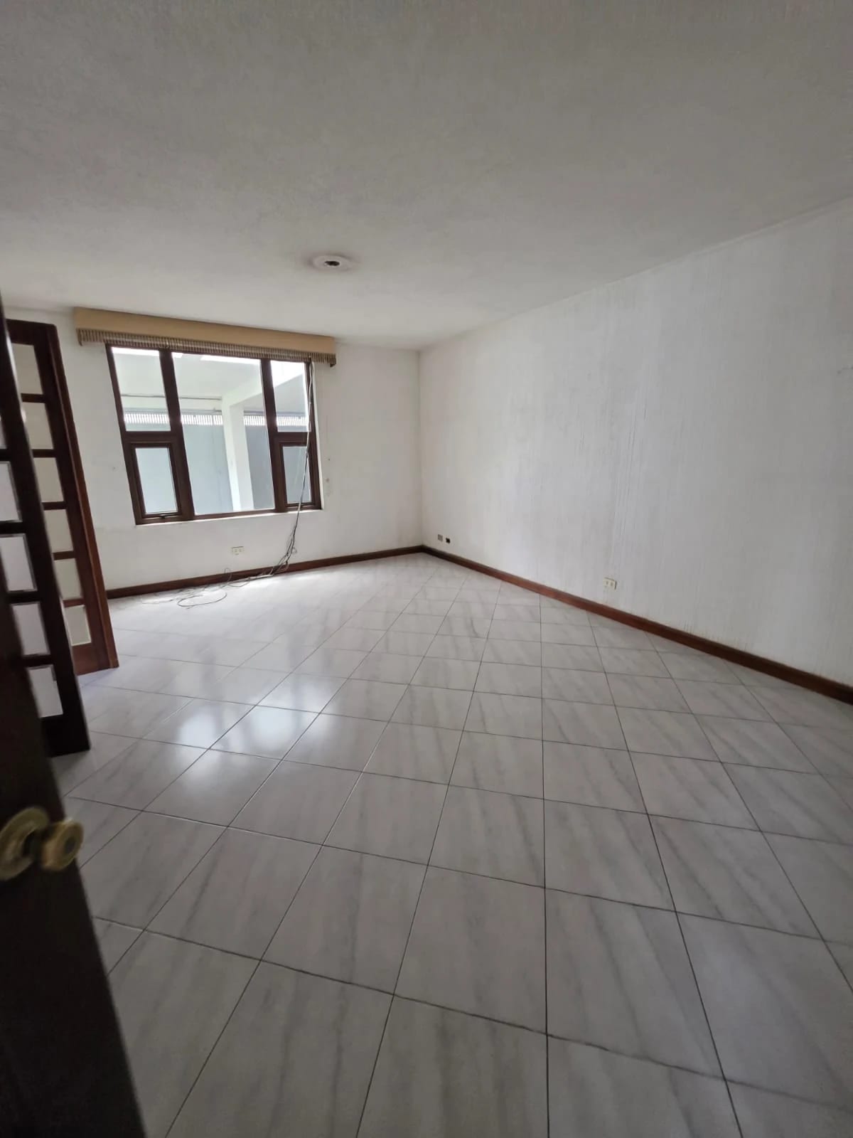 Casa comercial / oficina zona 14 — Oficina en Alquiler en Zona 14, Guatemala, Ciudad — foto 7 de 11