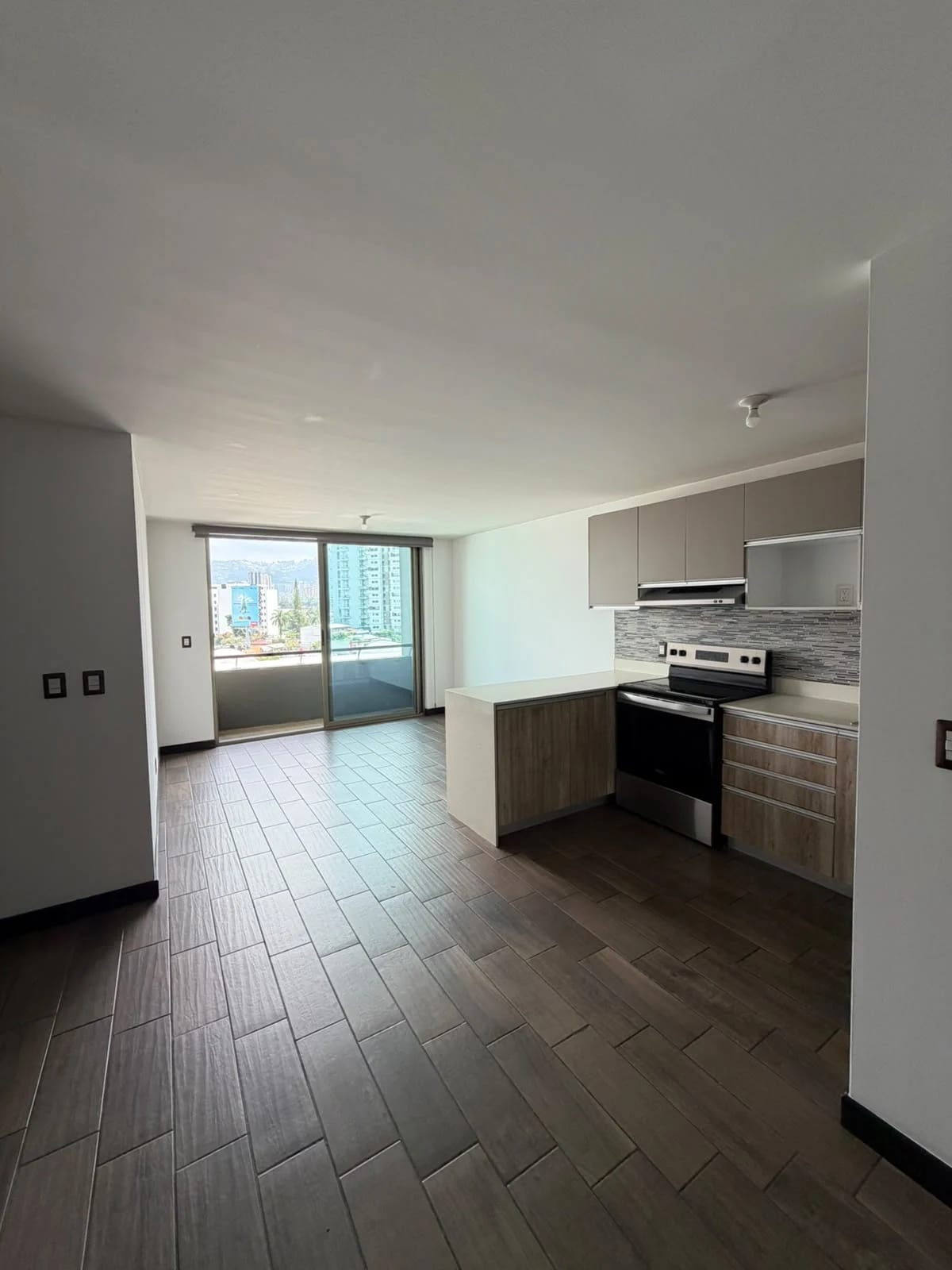 Apartamento 2 habitaciones Verona z10 — Apartamento en Alquiler en Verona, Zona 10, Guatemala, Ciudad — foto 1 de 6
