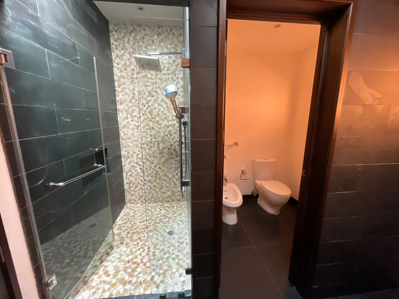 Casa en Venta La Joya zona 10 4 Habitaciones + cuarto servicio — Casa en Venta en Zona 10, Guatemala, Ciudad — foto 6 de 13