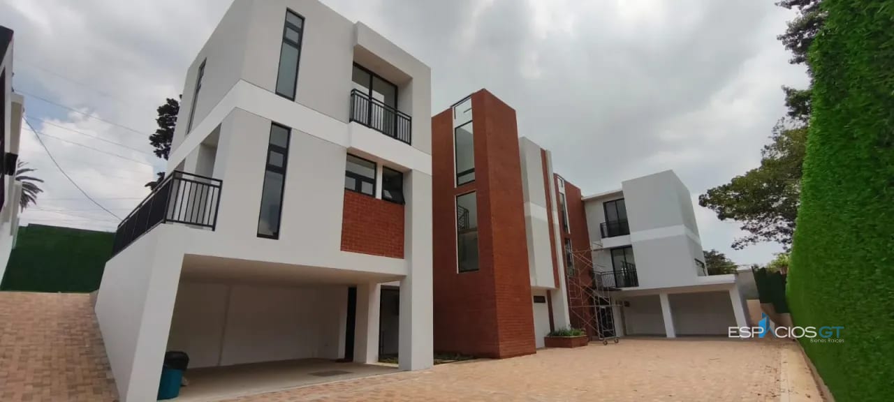 🏡 ¡Propiedad ideal para 2 familias! ✨ 2 Casas Modernas en Venta en Arrazola, Km 17.5 CAES ✨ — Casa en Venta en Arrazola I, Carretera a El Salvador, Guatemala, Ciudad — foto 1 de 9