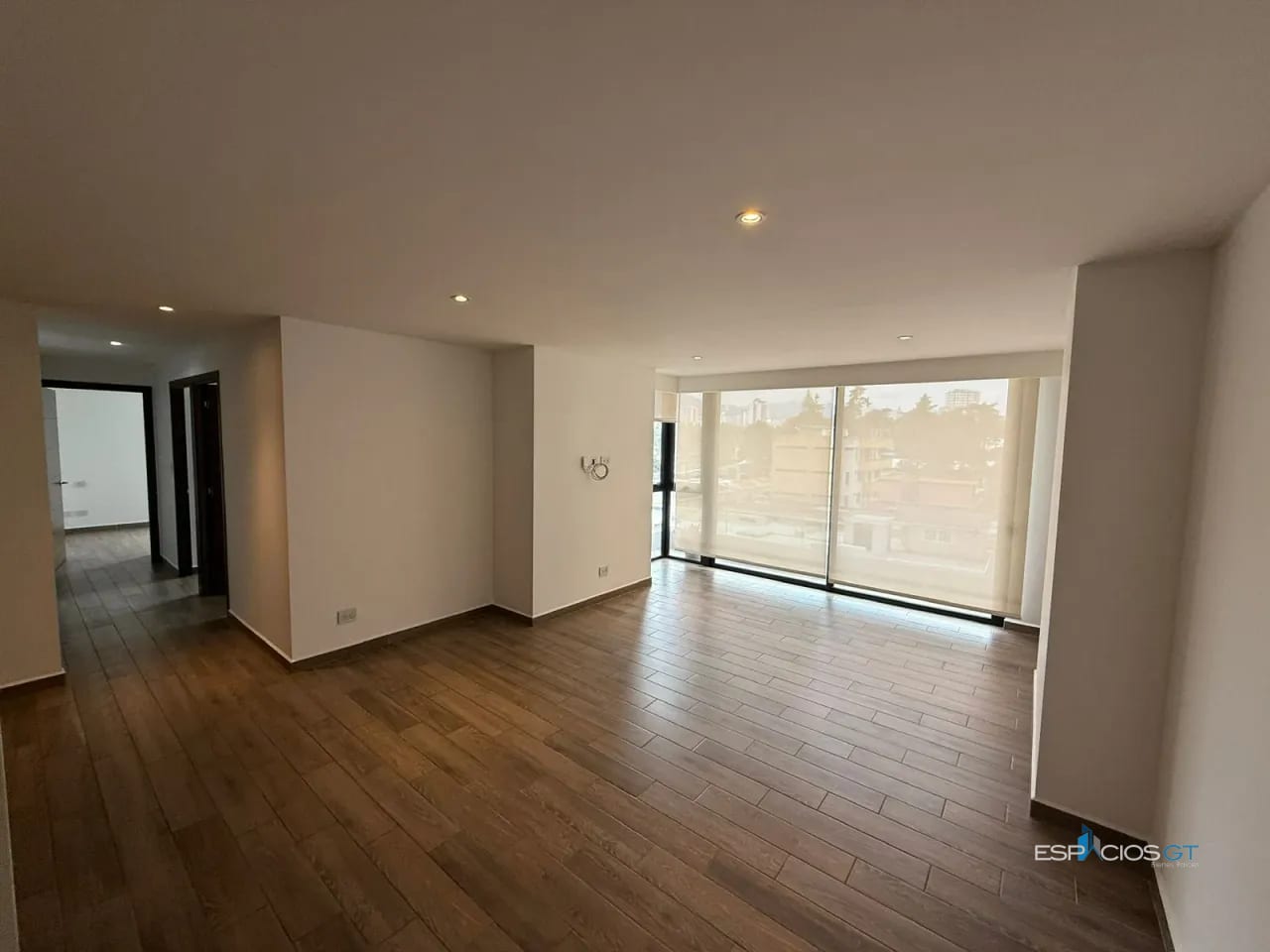 APARTAMENTO EN ZONA 1595 m² | 3 dormitorios | 2 parqueos (+1) — Apartamento en Alquiler en Parque 15, Zona 15, Guatemala, Ciudad — foto 10 de 11