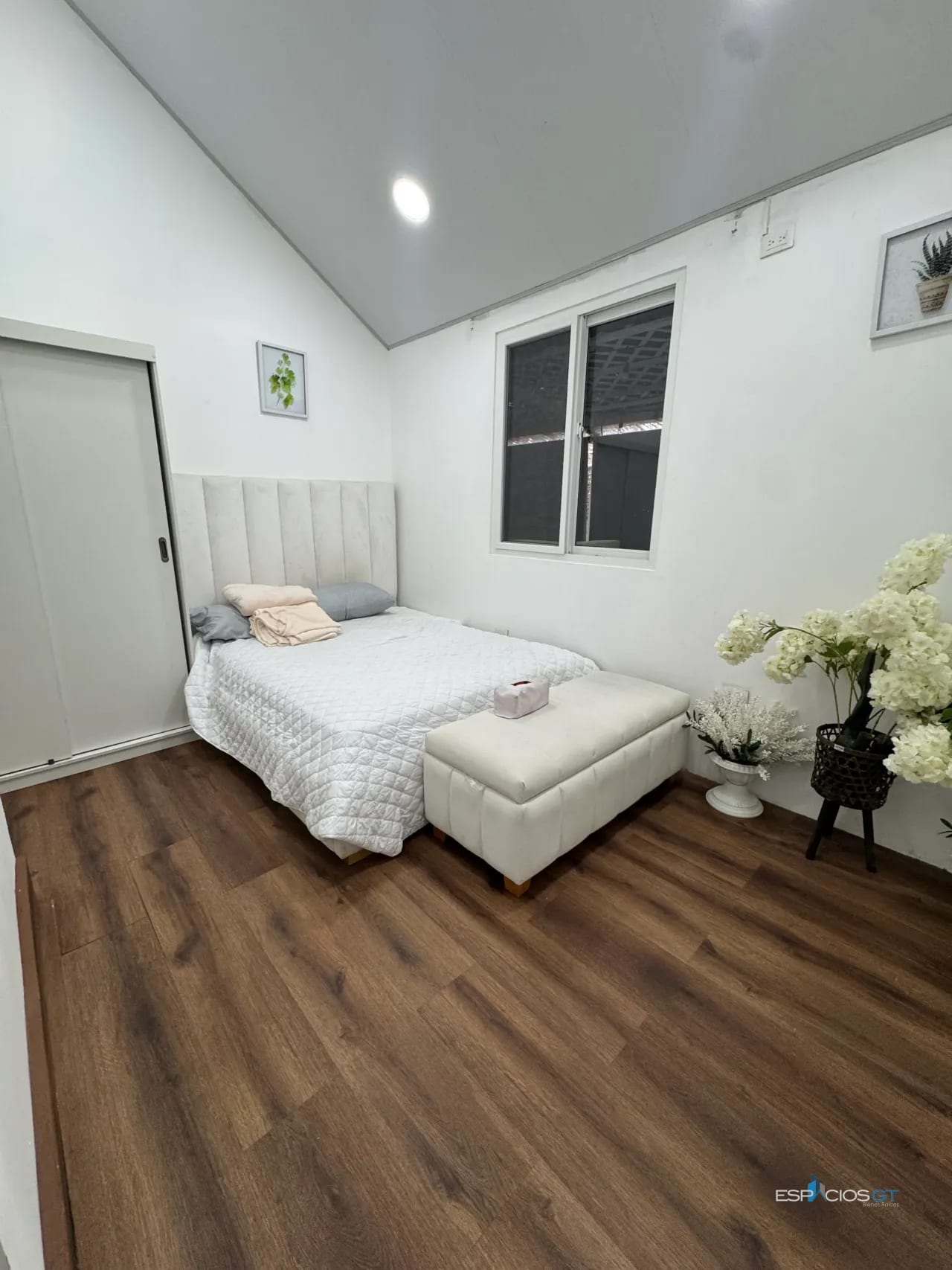 Casa con Amplio Terreno San Lucas|Ideal para Centro de Retiros, Funda — Casa en Venta en San Lucas Sacatepéquez, Sacatepéquez — foto 2 de 15