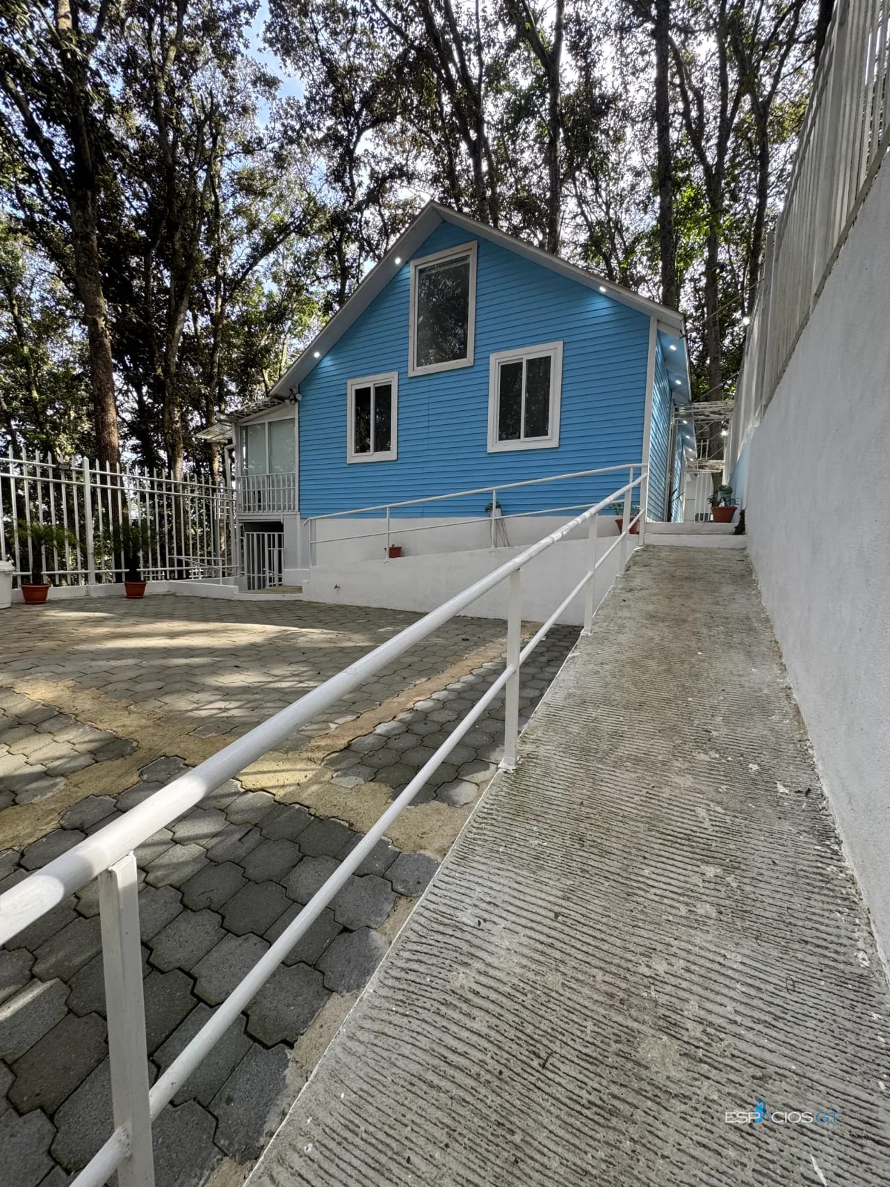 Casa con Amplio Terreno San Lucas|Ideal para Centro de Retiros, Funda — Casa en Venta en San Lucas Sacatepéquez, Sacatepéquez — foto 3 de 15