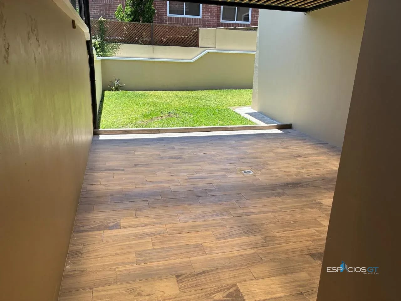 Casa en Condominio La Foresta, CAES Km. 20.5 entrada a Fraijanes — Casa en Alquiler en La Foresta, Carretera a El Salvador, Guatemala, Ciudad — foto 2 de 9