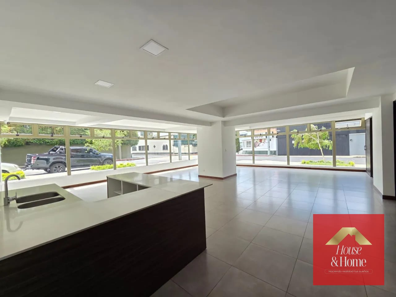 Apartamento amueblado en venta zona 10 — Apartamento en Venta en Casalini Diagonal 6, Zona 10, Guatemala, Ciudad — foto 17 de 17