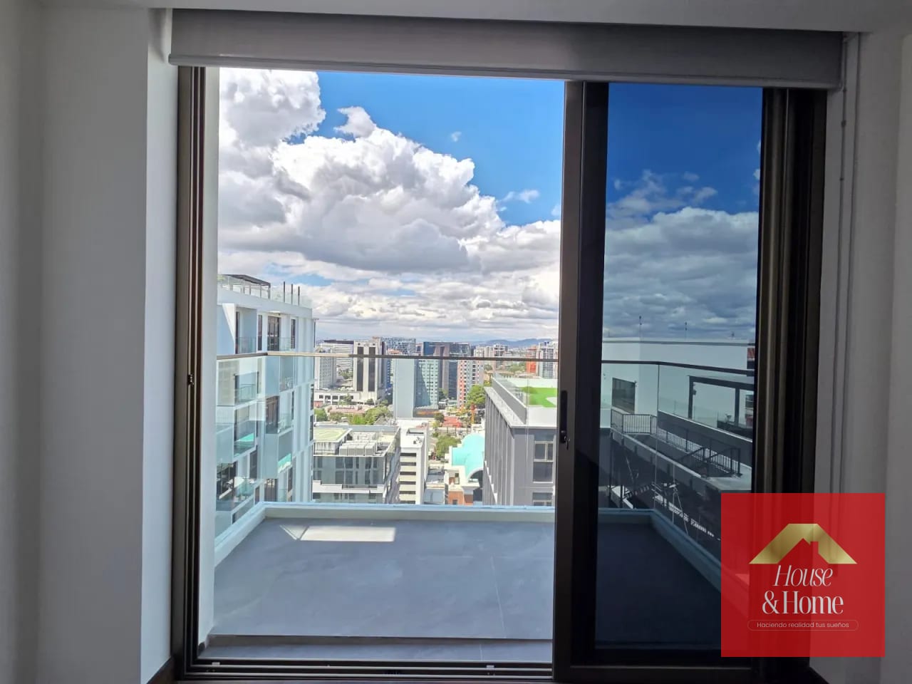 apartamento en renta zona 10 — Apartamento en Alquiler en Atarah, Zona 10, Guatemala, Ciudad — foto 7 de 13