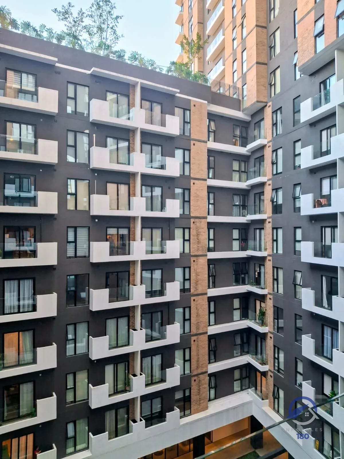 Apartamento en venta en Parque 14, zona 14 — Apartamento en Venta en Parque 14, Zona 14, Guatemala, Ciudad — foto 12 de 13