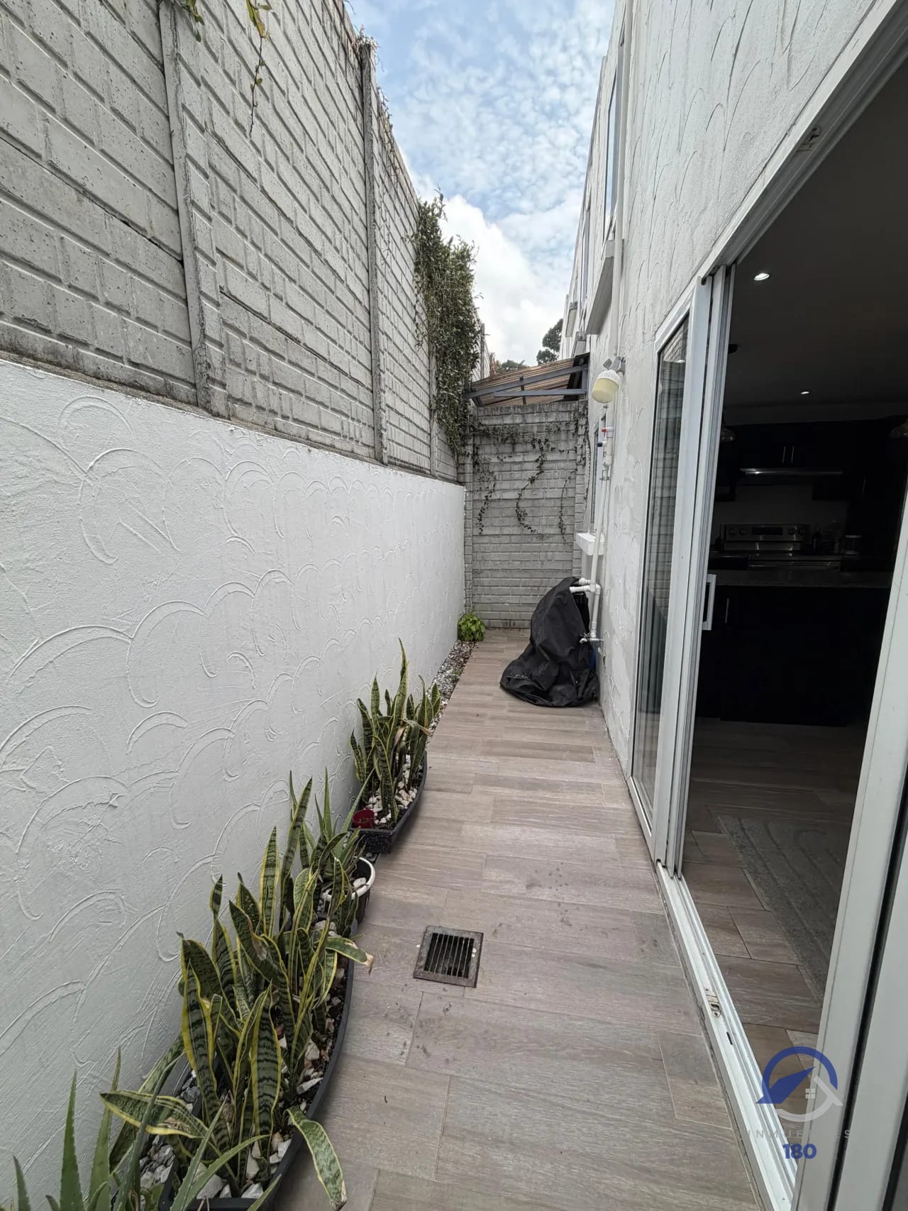 Casa en venta en Residencias Arboretto, Santa Catarina Pinula — Casa en Venta en Santa Catarina Pinula, Guatemala, Ciudad — foto 6 de 12