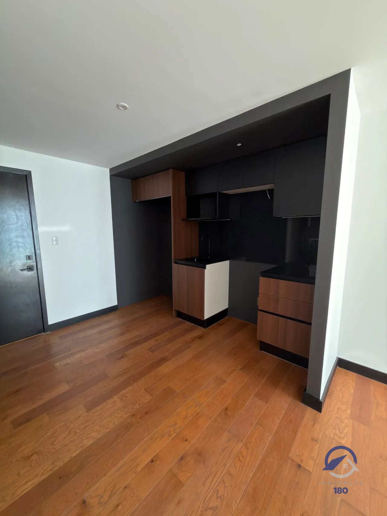 Apartamentos en renta de 2 y 3 dormitorios en Villa Mariscal, zona 11 — Apartamento en Alquiler en Villa Mariscal, Zona 11, Guatemala, Ciudad — foto 2 de 12
