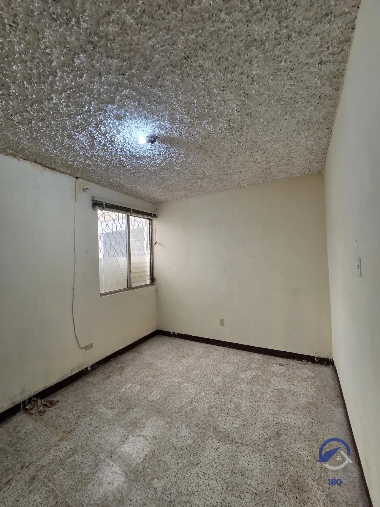 Terreno con casa para demoler en venta en Colonia El Maestro, zona 15 — Terreno en Venta en El Maestro II, Zona 15, Guatemala, Ciudad — foto 2 de 15