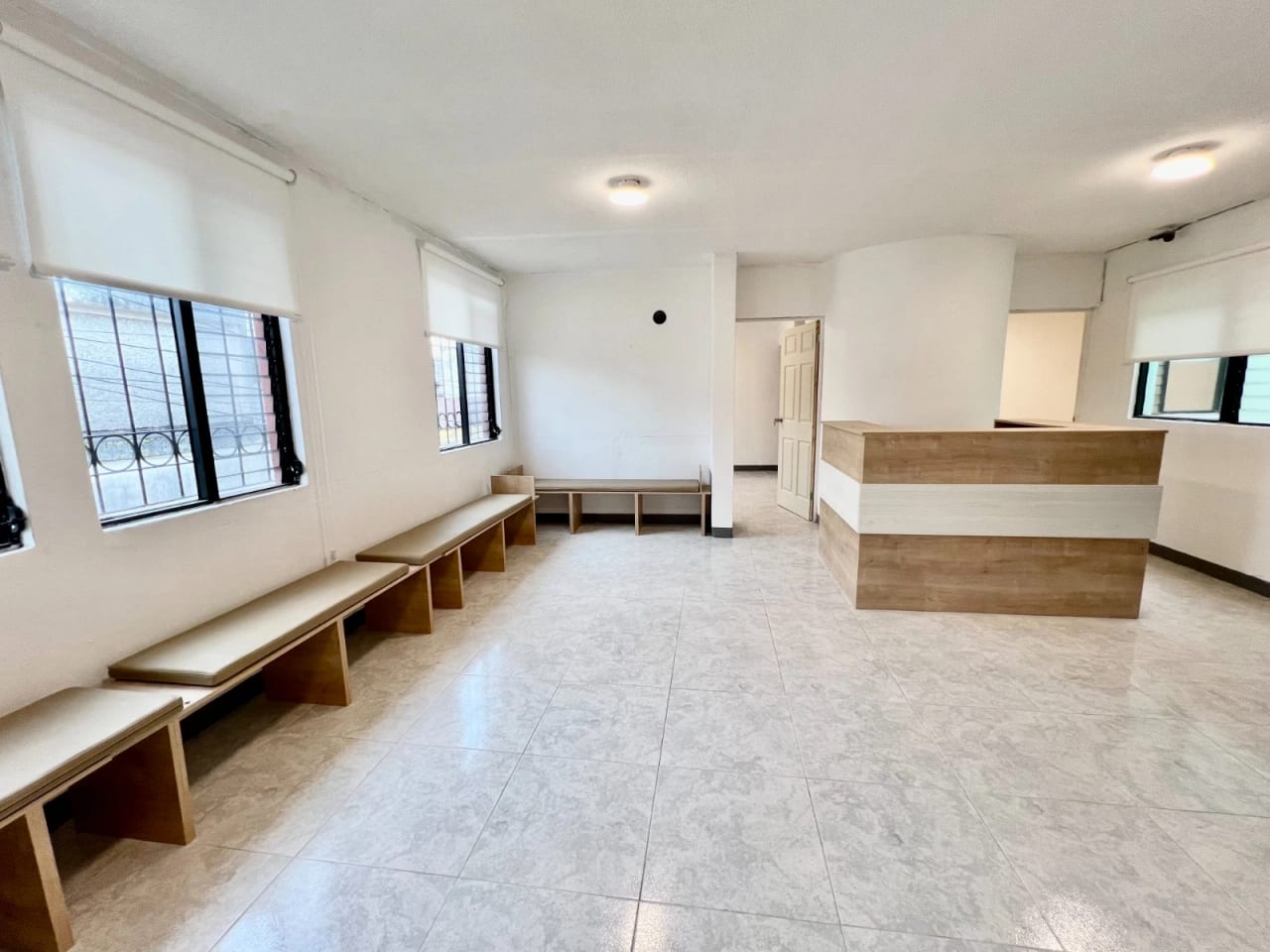 Alquiler de oficinas/clínicas en 1ERA avenida zona 1. — Oficina en Alquiler en Zona 1, Guatemala, Ciudad — foto 1 de 17