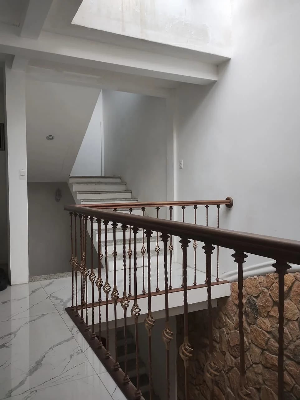 Venta de casa en Residencial Vistas de Florencia | Santa Lucía Milpas Altas — Casa en Venta en Santa Lucía Milpas Altas, Sacatepéquez — foto 2 de 15