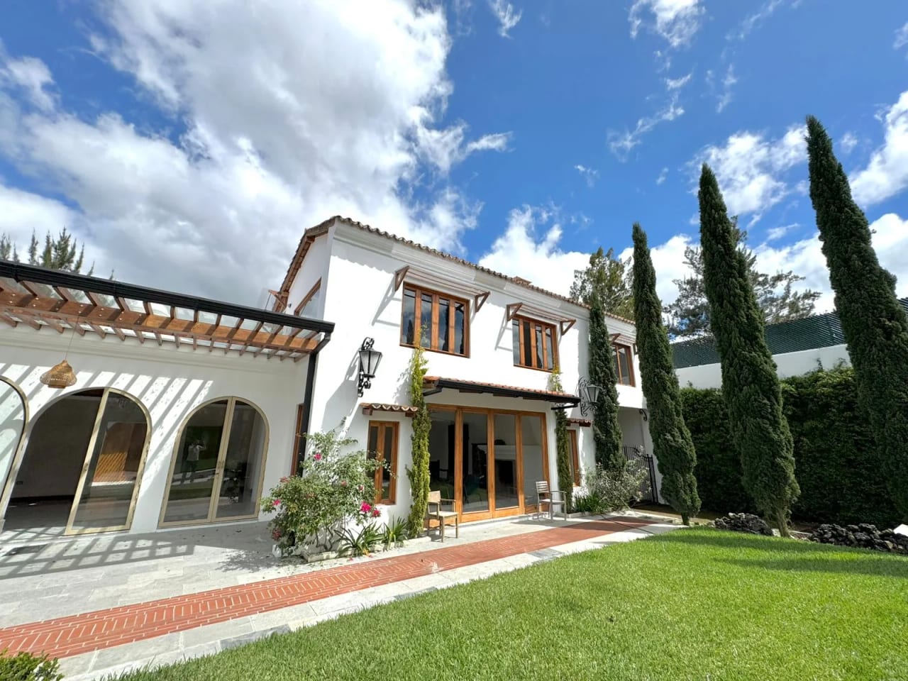 Venta de exclusiva casa en Panorama a 5 minutos de la Antigua — Casa en Venta en Antigua, Sacatepéquez — foto 15 de 17