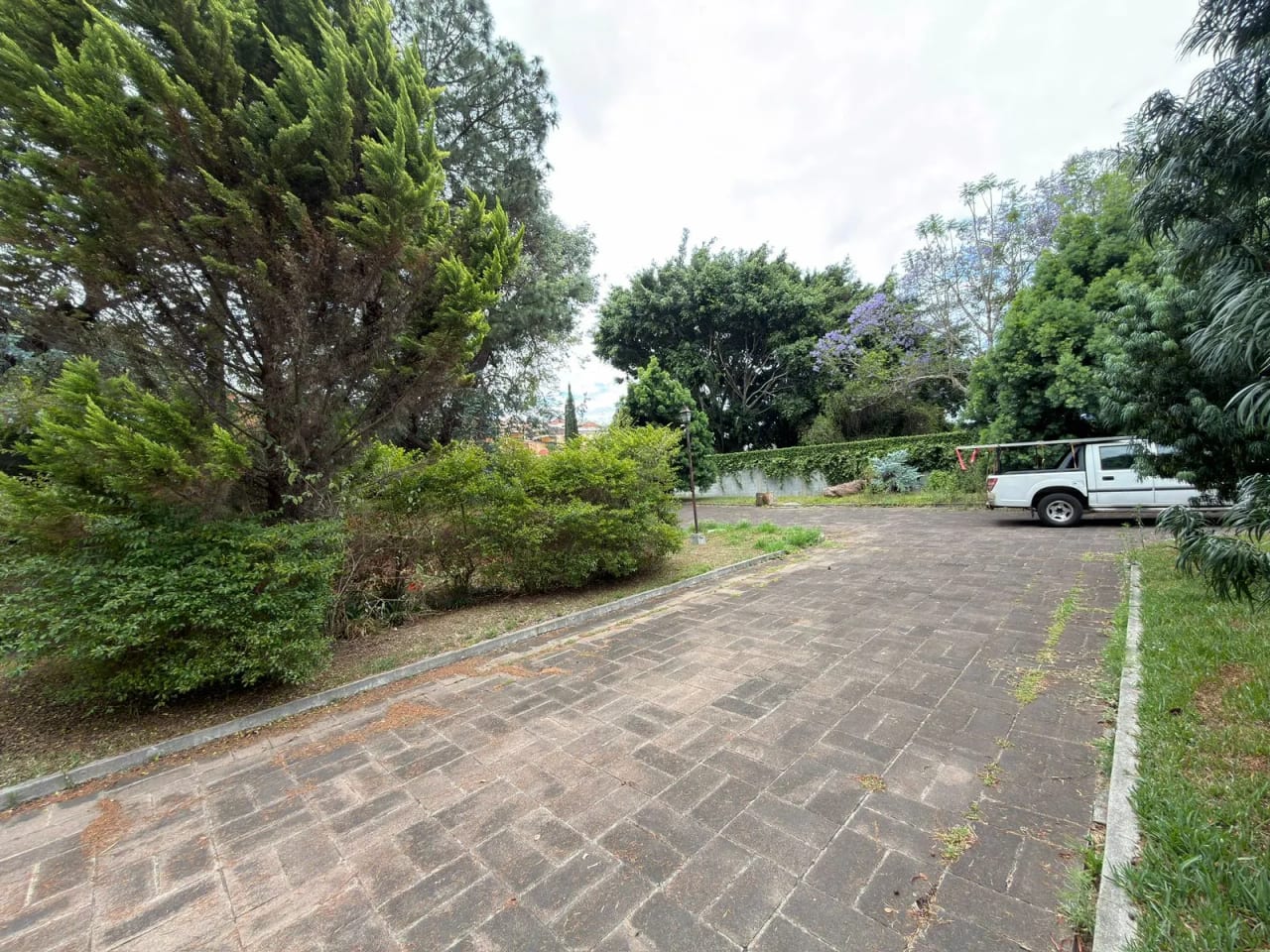 Renta de terreno en Boulevard Las Colinas Zona 8 San Cristobal — Terreno en Alquiler en Zona 8 Mixco, Guatemala, Ciudad — foto 1 de 17