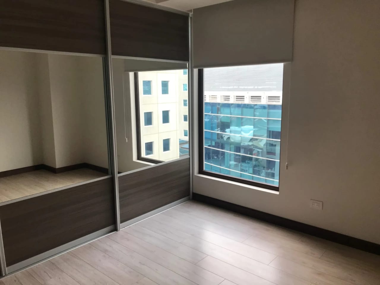 Renta de apartamento en Edificio Veinti4 zona 10 | Nivel 9 — Apartamento en Alquiler en Veinti4, Zona 10, Guatemala, Ciudad — foto 10 de 13