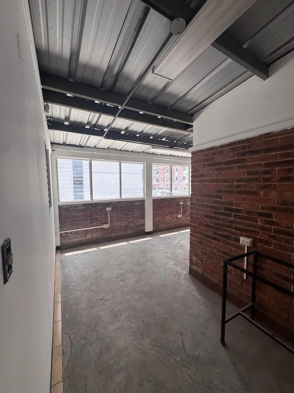 Renta de casa de equina en zona 13 — Casa en Alquiler en Zona 13, Guatemala, Ciudad — foto 9 de 14