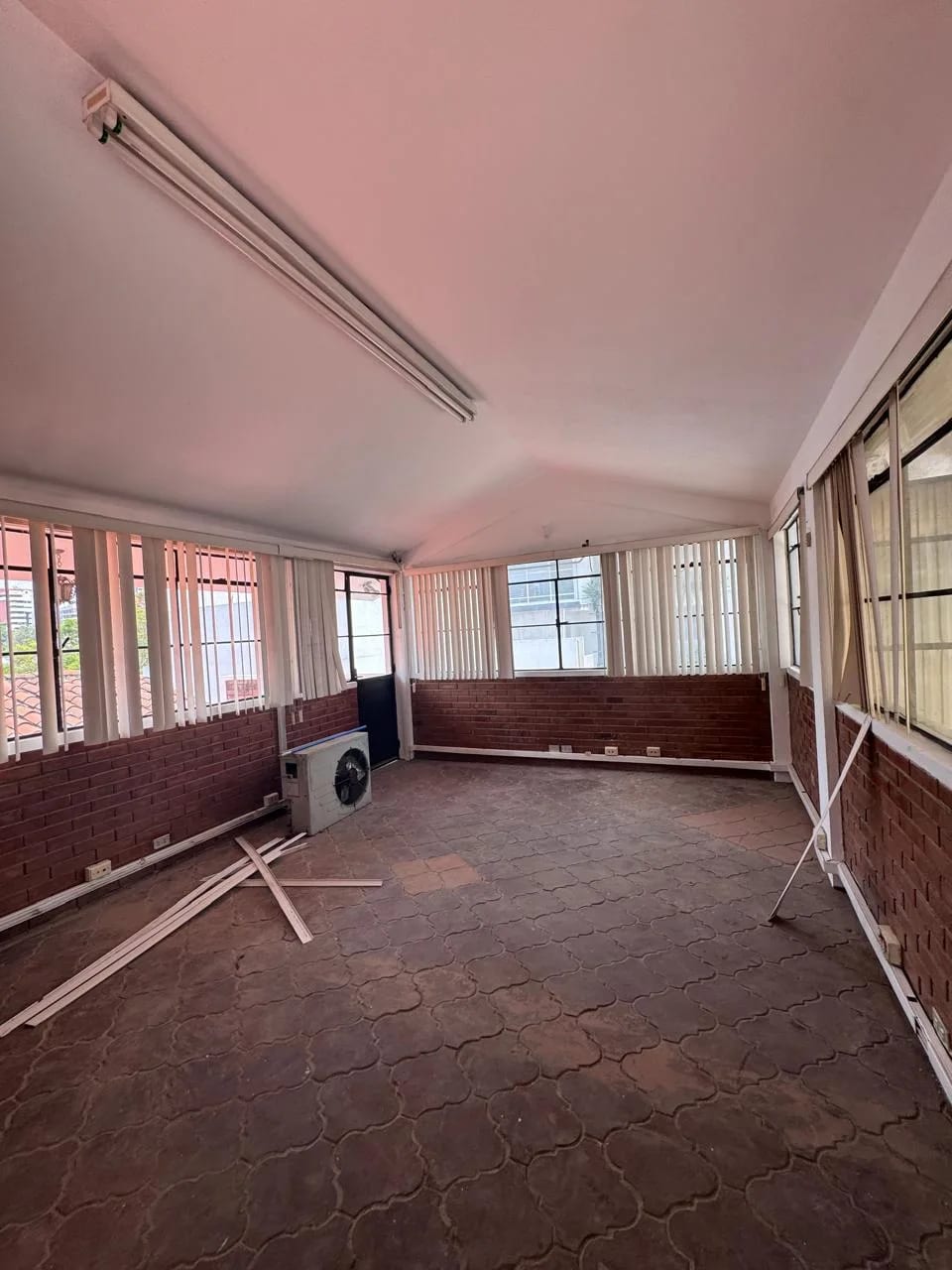Renta de casa de equina en zona 13 — Casa en Alquiler en Zona 13, Guatemala, Ciudad — foto 11 de 14