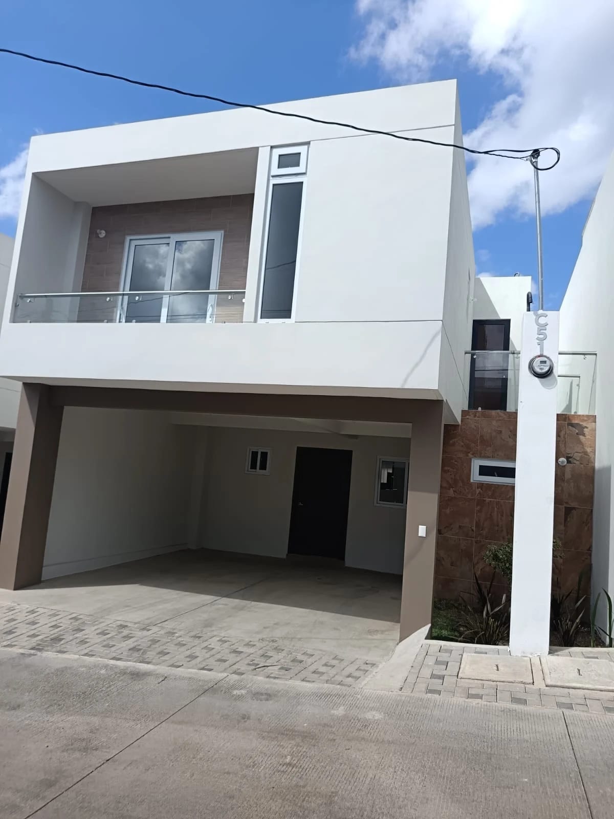 Renta de casa en Bosques de Santa Elena | Km.26.5 CAES | — Casa en Alquiler en Santa Elena Barillas, Guatemala, Ciudad — foto 1 de 12