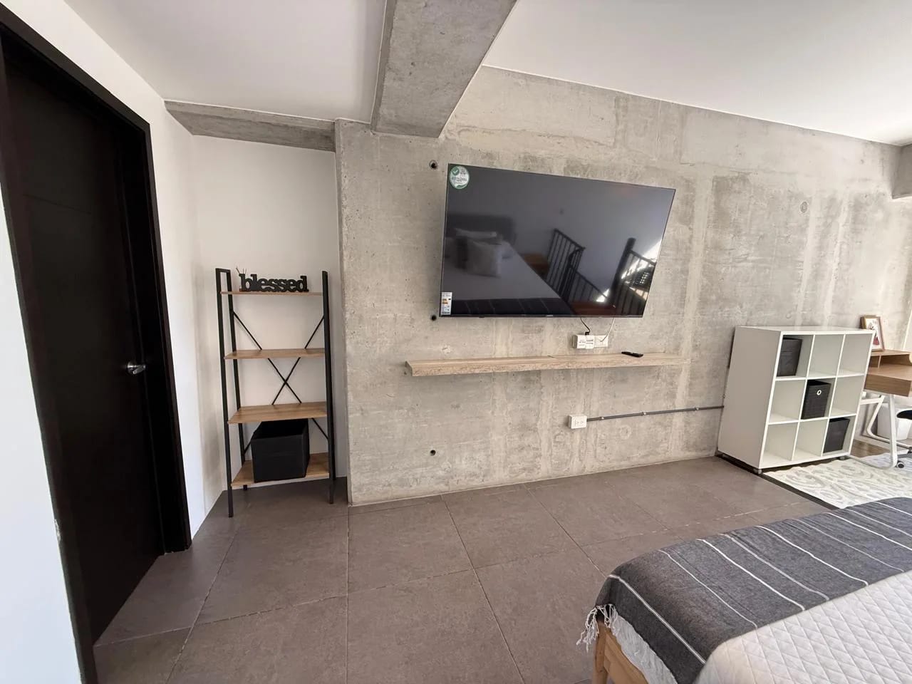 Renta de apartamento tipo Loft Amueblado en Edificio Fabra Zona 10 — Apartamento en Alquiler en Fabra, Zona 10, Guatemala, Ciudad — foto 6 de 11