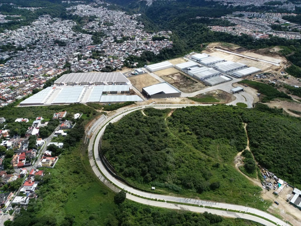 Renta de bodegas en Industrial Las Tunas 8 | Mixco — Bodega / Ofibodega en Alquiler en Zona 4 Mixco, Guatemala, Ciudad — foto 2 de 5