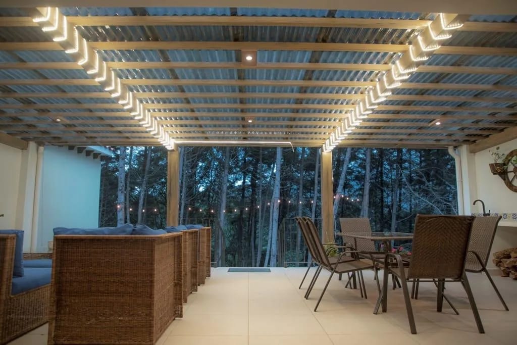 Renta de casa amueblada en Hacienda Nueva Country Club | San José Pinula — Casa en Alquiler en San José Pinula, Guatemala, Ciudad — foto 7 de 17