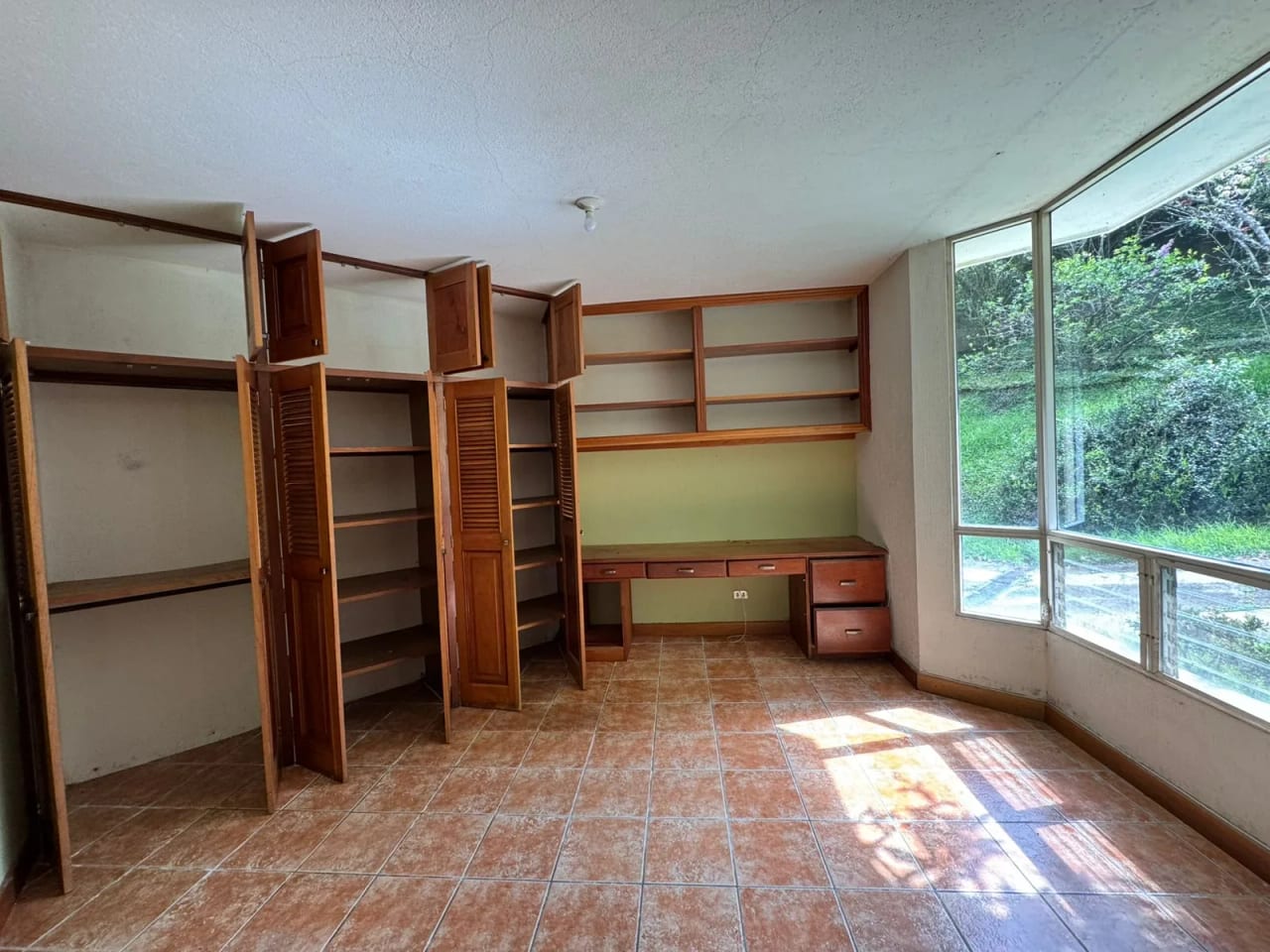 Renta de casa con amplio terreno en Condominio San Rafael | Km.16.5 CAES — Casa en Alquiler en Carretera a El Salvador, Guatemala, Ciudad — foto 12 de 13