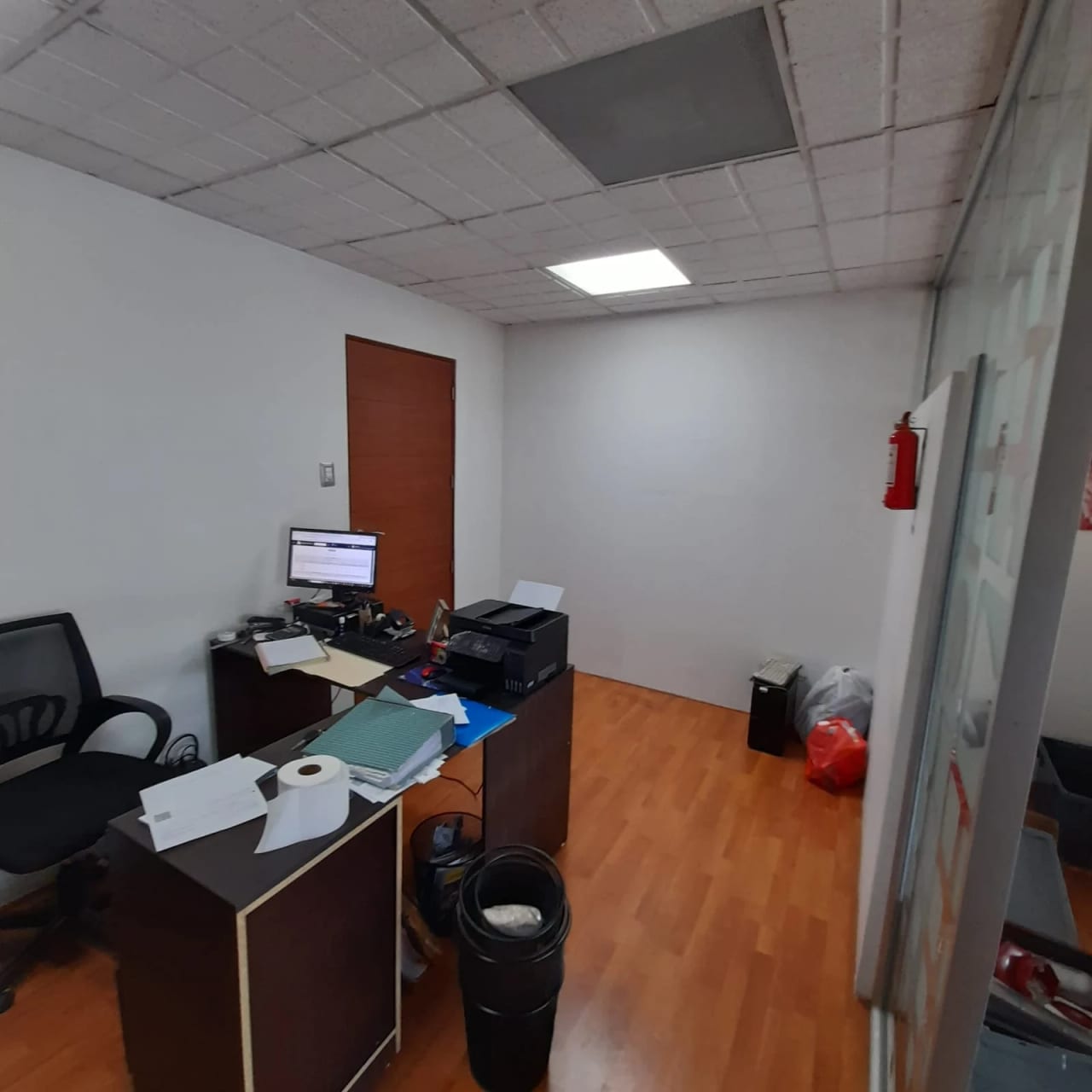 Renta de oficina en Edificio Scena Business Center | Km.16.5 CAES — Oficina en Alquiler en Carretera a El Salvador, Guatemala, Ciudad — foto 2 de 14
