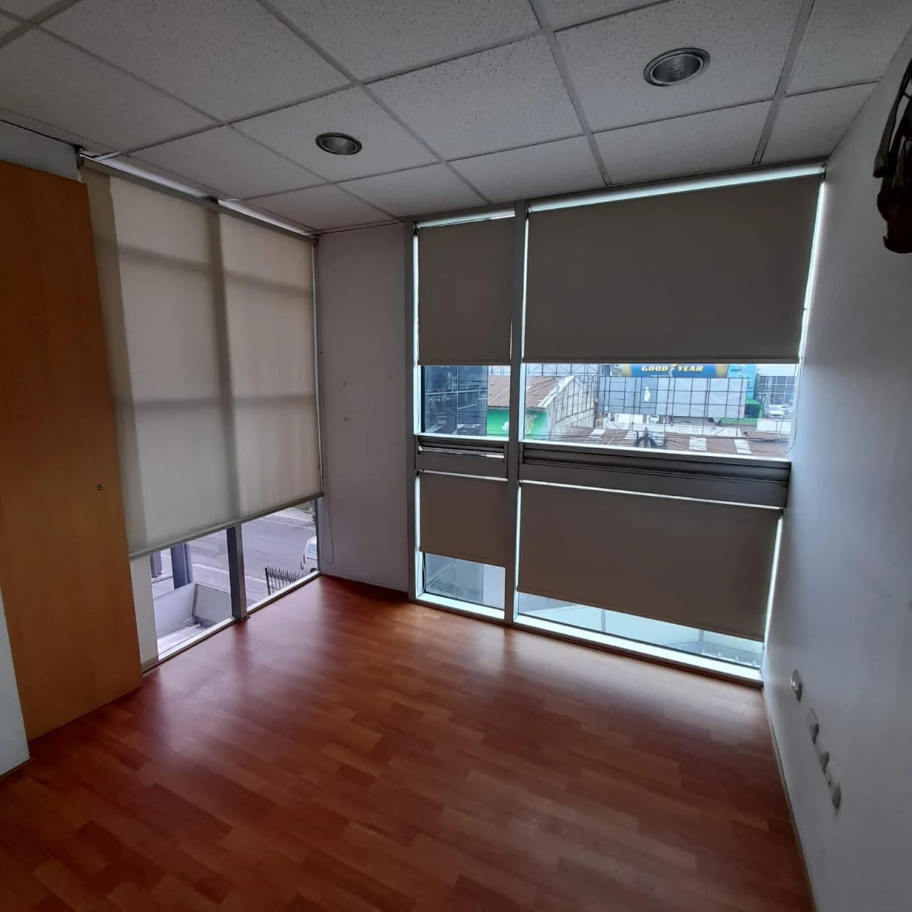 Renta de oficina en Edificio Scena Business Center | Km.16.5 CAES — Oficina en Alquiler en Carretera a El Salvador, Guatemala, Ciudad — foto 11 de 14