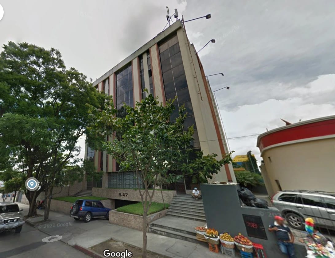 Renta de Oficina en Zona 9 | Edificio Entre 5ª y 6ª Ave. Parque la Industria — Oficina en Alquiler en Zona 9, Guatemala, Ciudad — foto 1 de 6