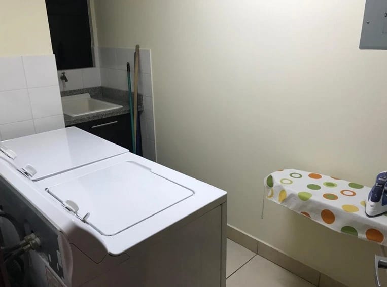 Renta de apartamento amueblado en Edificio San Patricio 1 | Zona 14 — Apartamento en Alquiler en San Patricio, Zona 14, Guatemala, Ciudad — foto 2 de 7