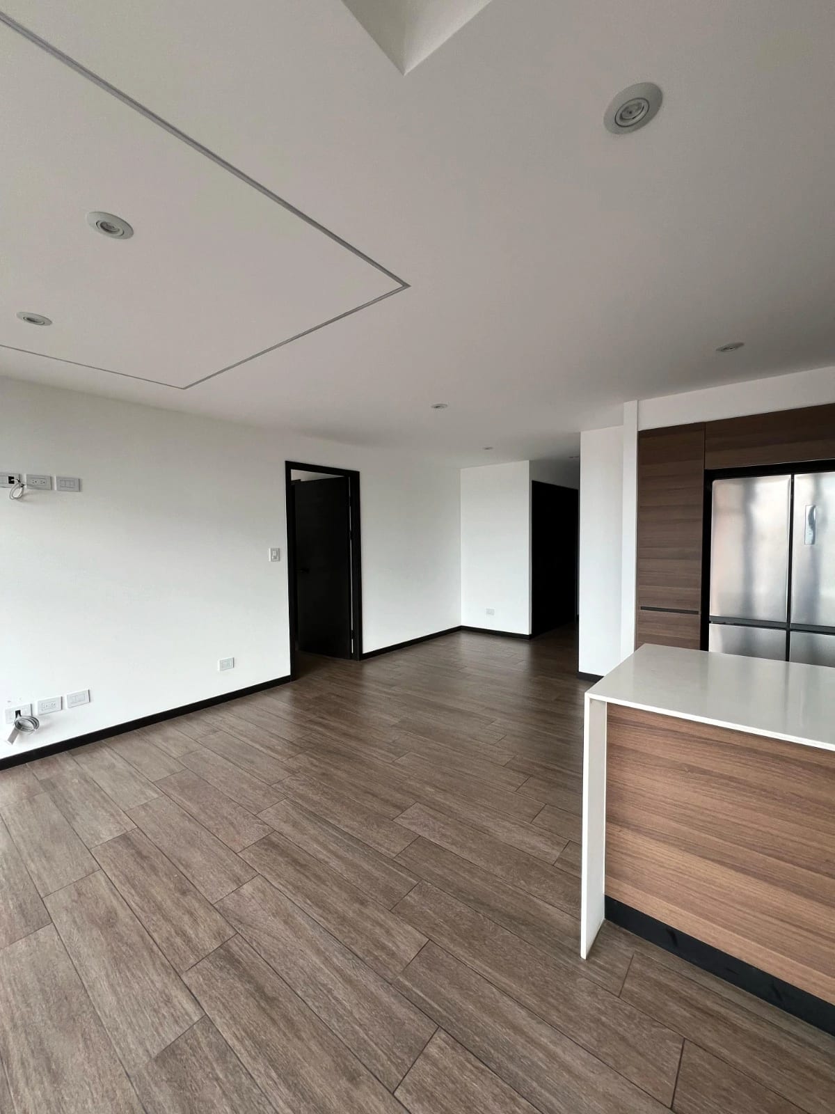 Renta y Venta de Apartamento con Jardín en IQ10 Zona 10 — Apartamento en Alquiler en IQ10, Zona 10, Guatemala, Ciudad — foto 12 de 16