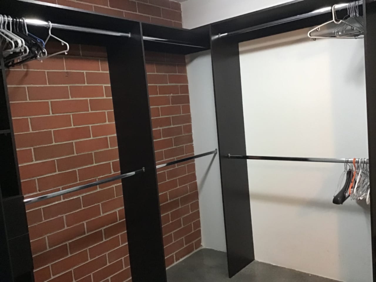 Amplio y Moderno Loft en z4 — Apartamento en Alquiler en Cuatro 36, Zona 4, Guatemala, Ciudad — foto 15 de 17