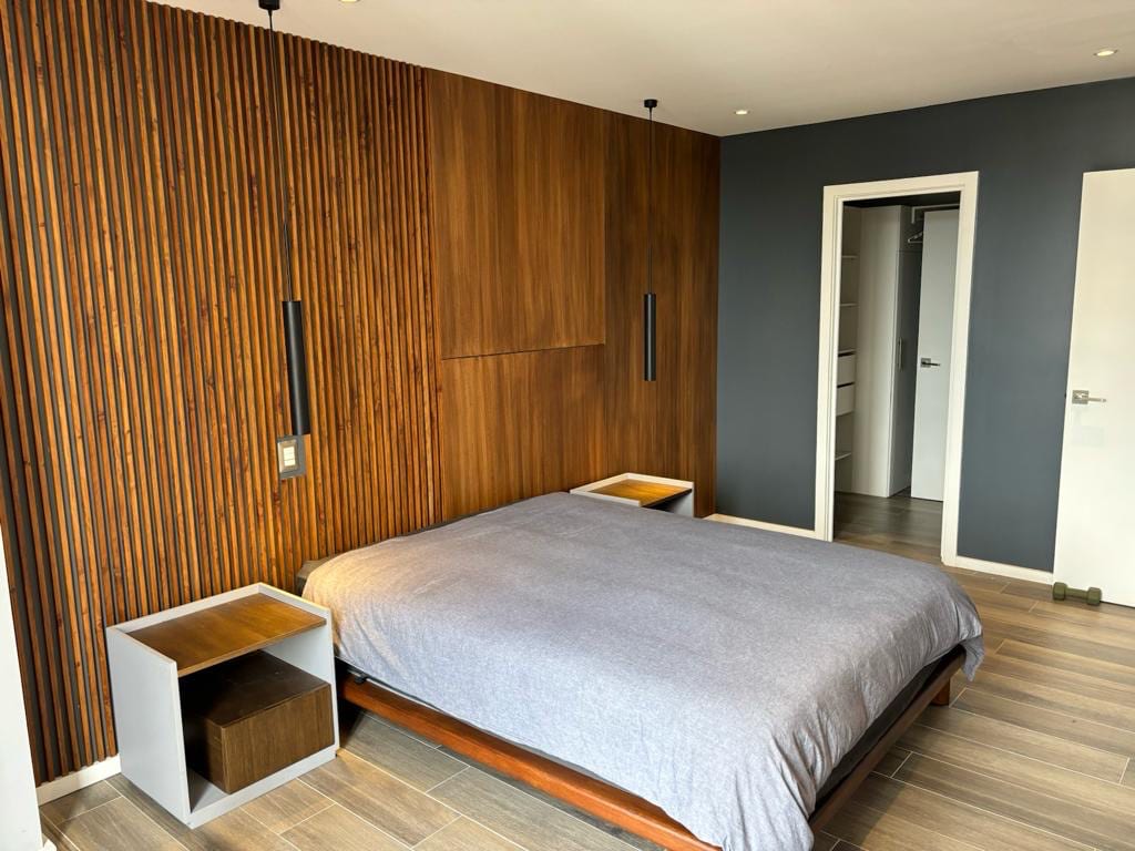 Apartamento amueblado con acabados de diseñador — Apartamento en Alquiler en Airali, Zona 10, Guatemala, Ciudad — foto 3 de 15