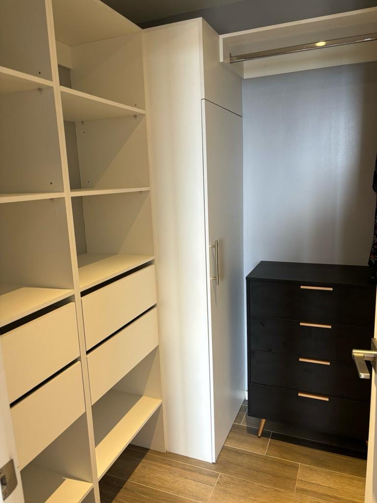 Apartamento amueblado con acabados de diseñador — Apartamento en Alquiler en Airali, Zona 10, Guatemala, Ciudad — foto 11 de 15