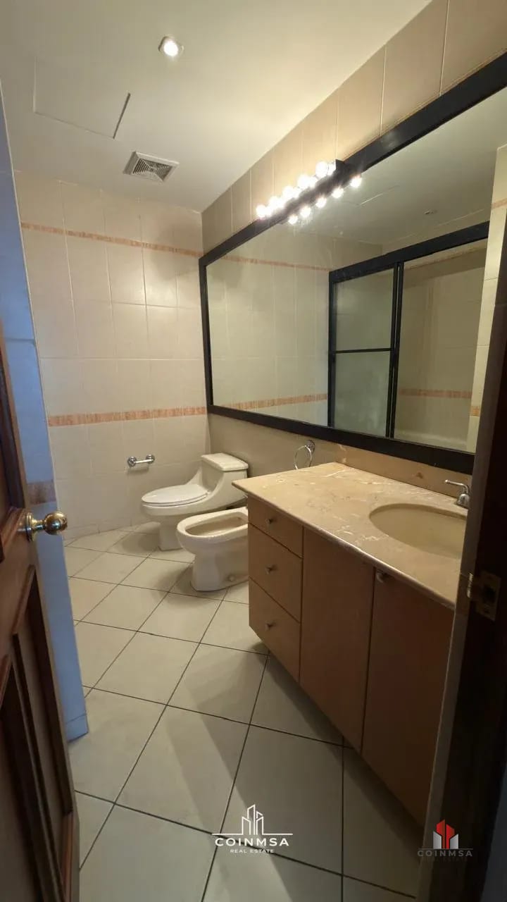 Apartamento en Renta zona 14 / Real de las Américas — Apartamento en Alquiler en Real de Las Américas, Zona 14, Guatemala, Ciudad — foto 7 de 12