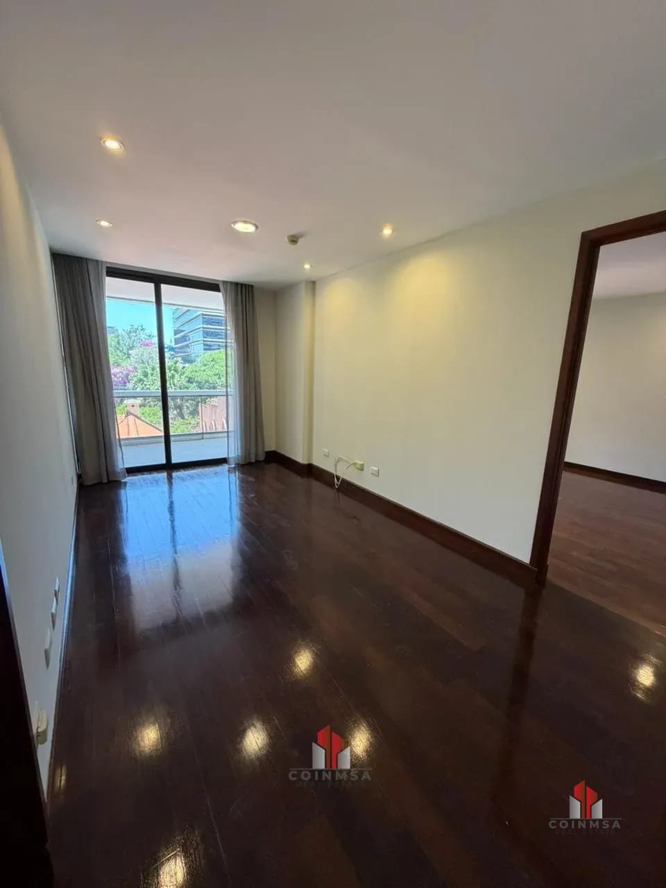 Apartamento en renta zona 10 / Tiffany II — Apartamento en Alquiler en Tiffany II, Zona 10, Guatemala, Ciudad — foto 7 de 17