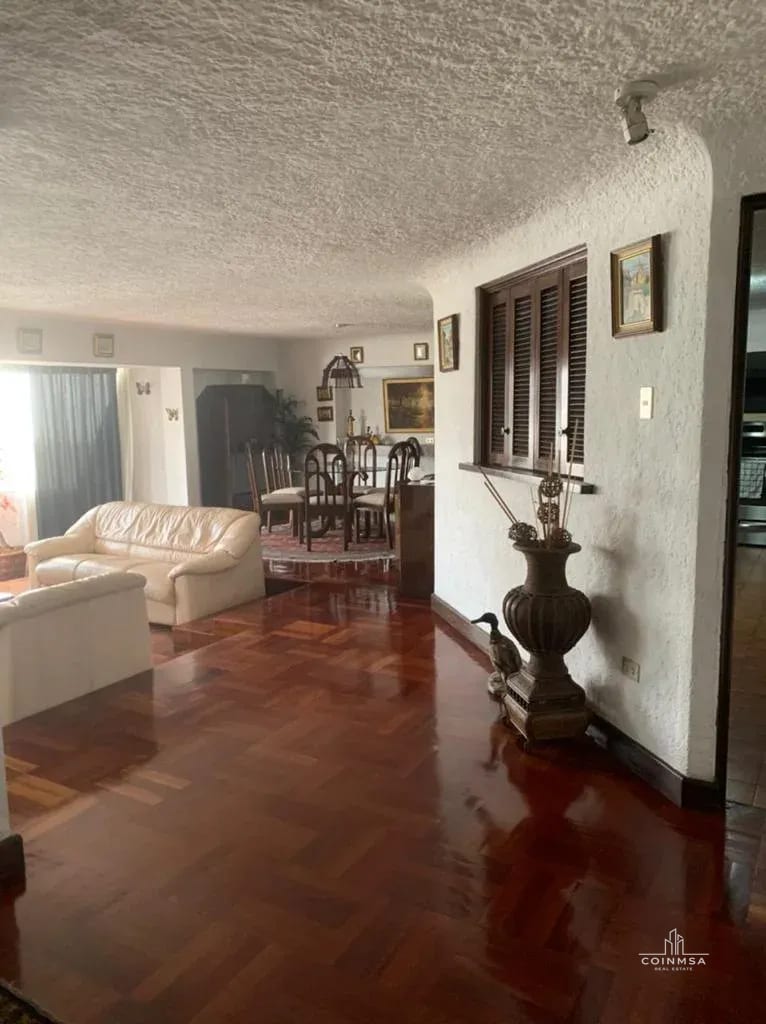Apartamento amueblado en renta y venta zona 10 — Apartamento en Alquiler en Santa Clara Las Cañas, Zona 10, Guatemala, Ciudad — foto 2 de 12