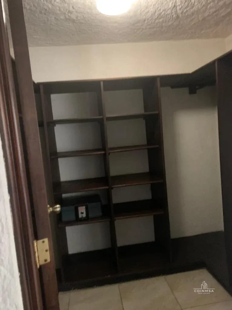 Apartamento amueblado en renta y venta zona 10 — Apartamento en Alquiler en Santa Clara Las Cañas, Zona 10, Guatemala, Ciudad — foto 9 de 12