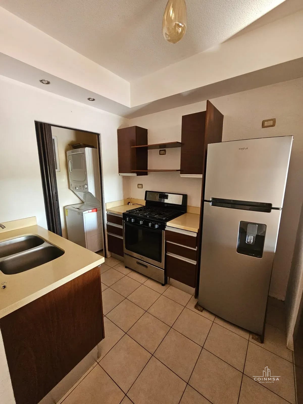 Apartamento amueblado tipo efficiency zona 10 / Oakland I — Apartamento en Alquiler en Oakland I, Zona 10, Guatemala, Ciudad — foto 6 de 14