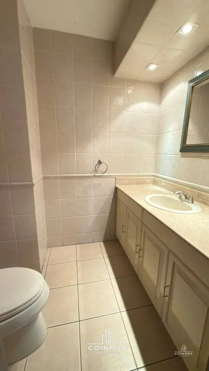 Apartamento en Renta zona 14 — Apartamento en Alquiler en Casa Alta, Zona 14, Guatemala, Ciudad — foto 13 de 15