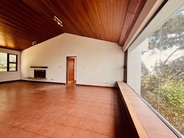 Vendo Montebello con espectacular vista y acabados — Casa en Venta en Montebello II, Carretera a El Salvador, Guatemala, Ciudad — foto 11 de 17