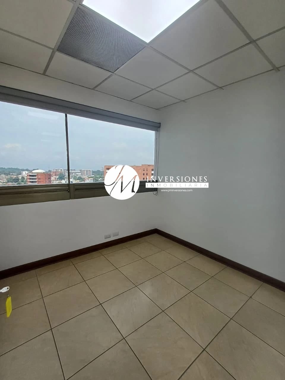 Oficina en renta en zona 10 — Oficina en Alquiler en Zona 10, Guatemala, Ciudad — foto 5 de 9