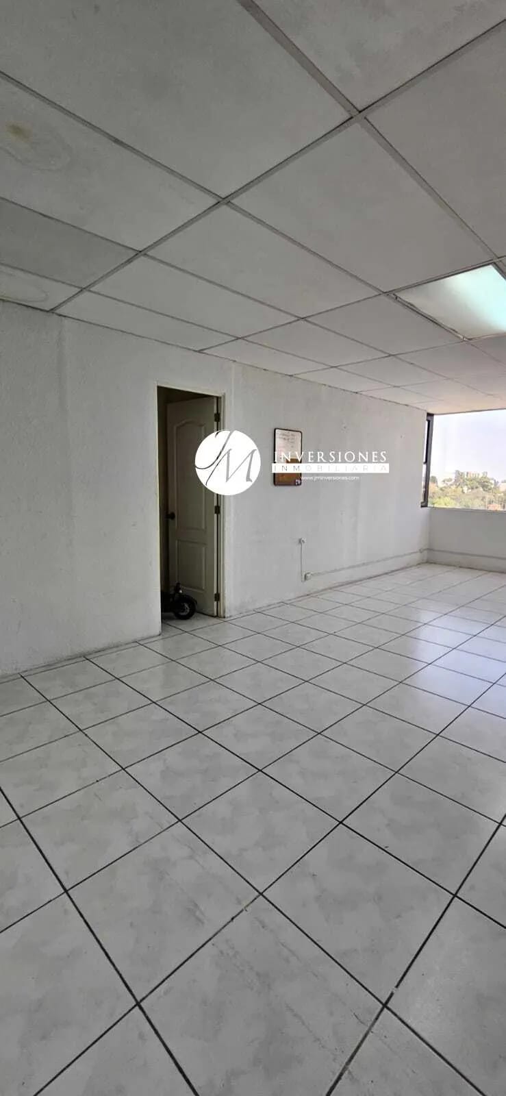 Oficina en renta Zona 10 — Oficina en Alquiler en Zona 10, Guatemala, Ciudad — foto 4 de 10