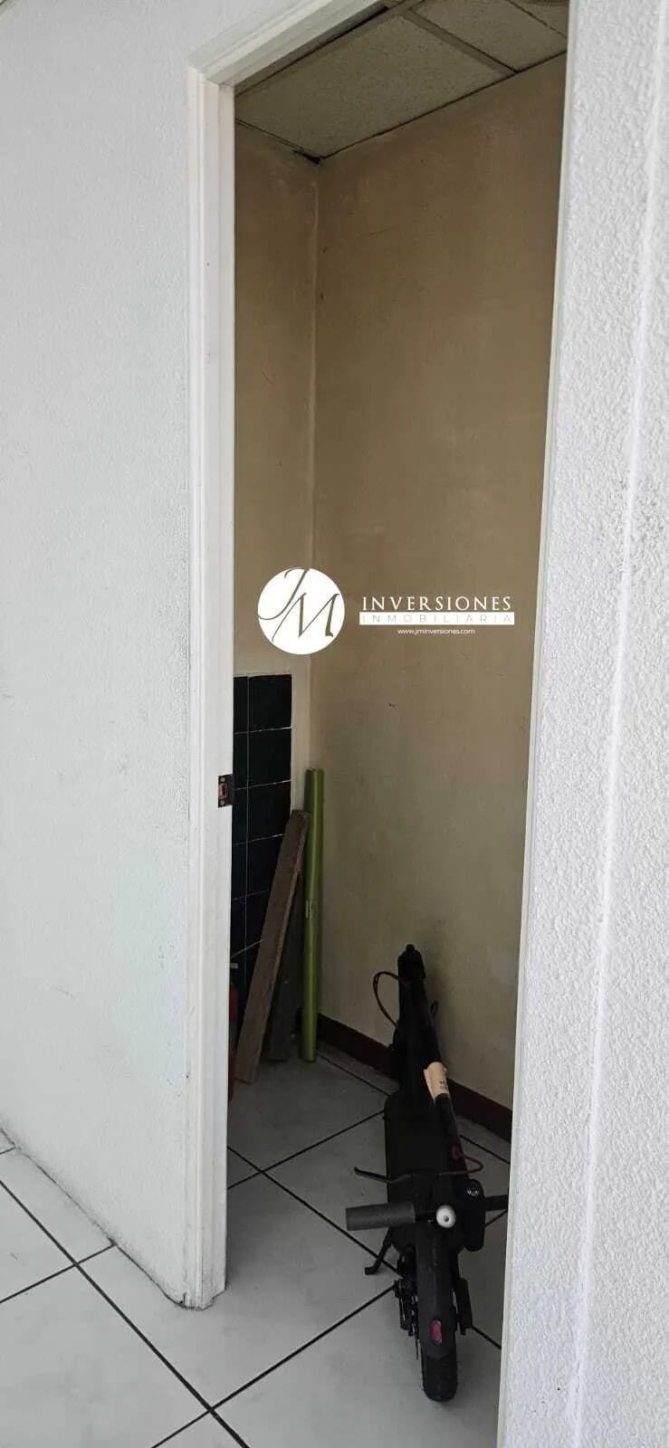 Oficina en renta Zona 10 — Oficina en Alquiler en Zona 10, Guatemala, Ciudad — foto 9 de 10