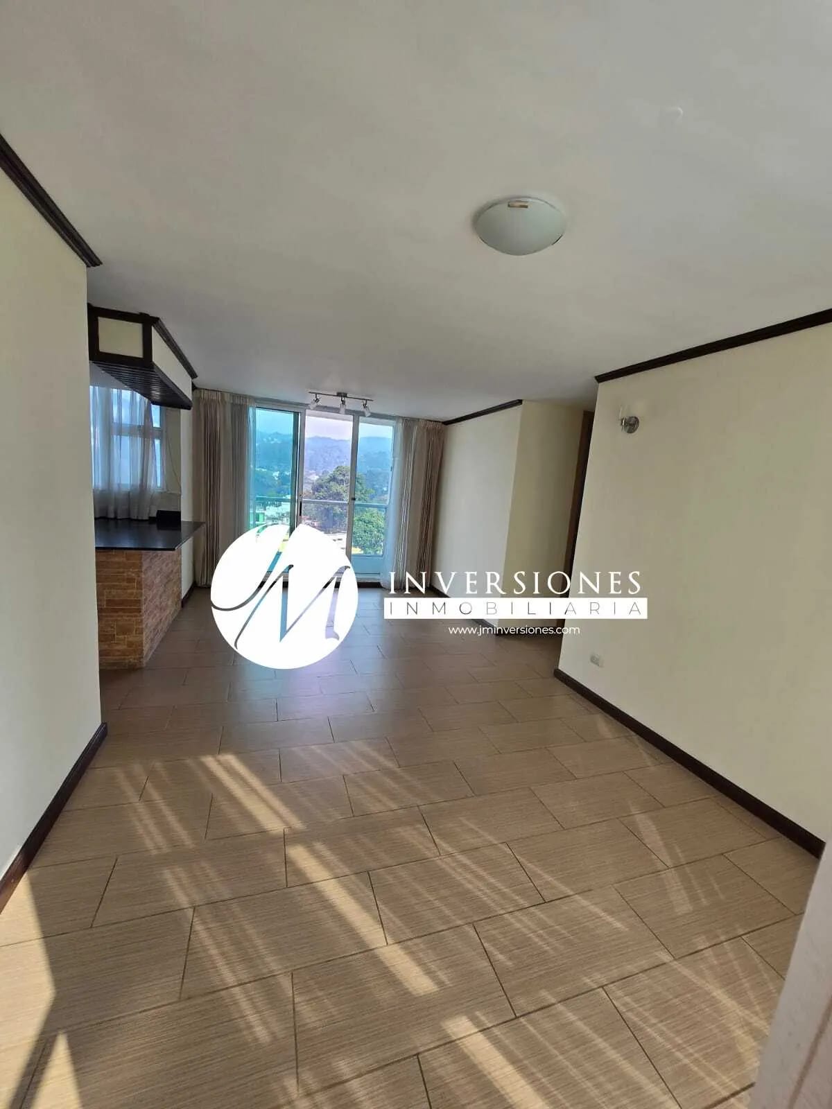 Apartamento en Venta Con Linea Blanca en zona 14 — Apartamento en Venta en Zona 14, Guatemala, Ciudad — foto 3 de 10