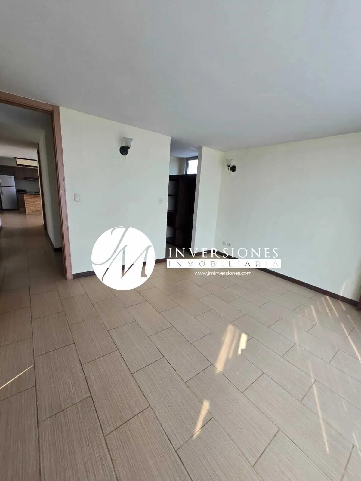 Apartamento en Venta Con Linea Blanca en zona 14 — Apartamento en Venta en Zona 14, Guatemala, Ciudad — foto 2 de 10